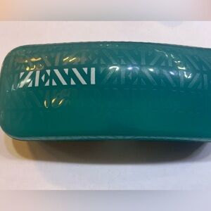Zenni eyeglasses case Teal Patterned 
Stylish Teal Sunglasses Case